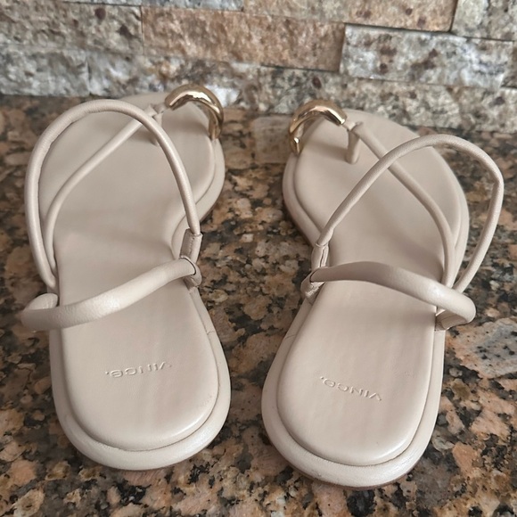 Vince Lucila Sandal - Picture 7 of 10